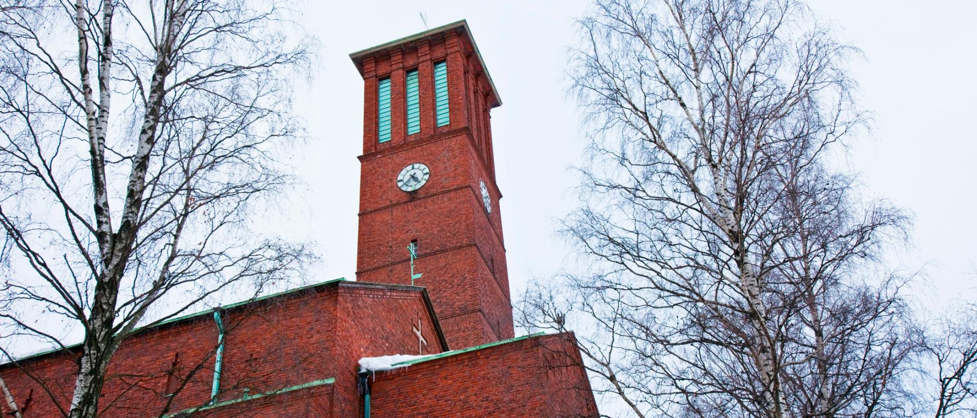 Punatiilisen kirkon torni